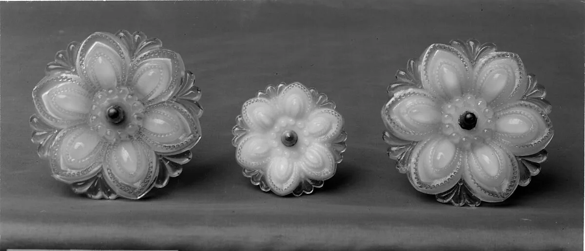 Curtain Knob — Unknown