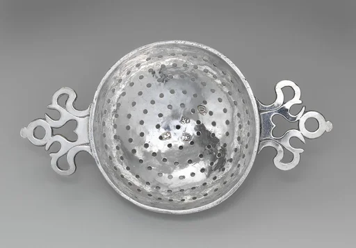 Orange strainer
