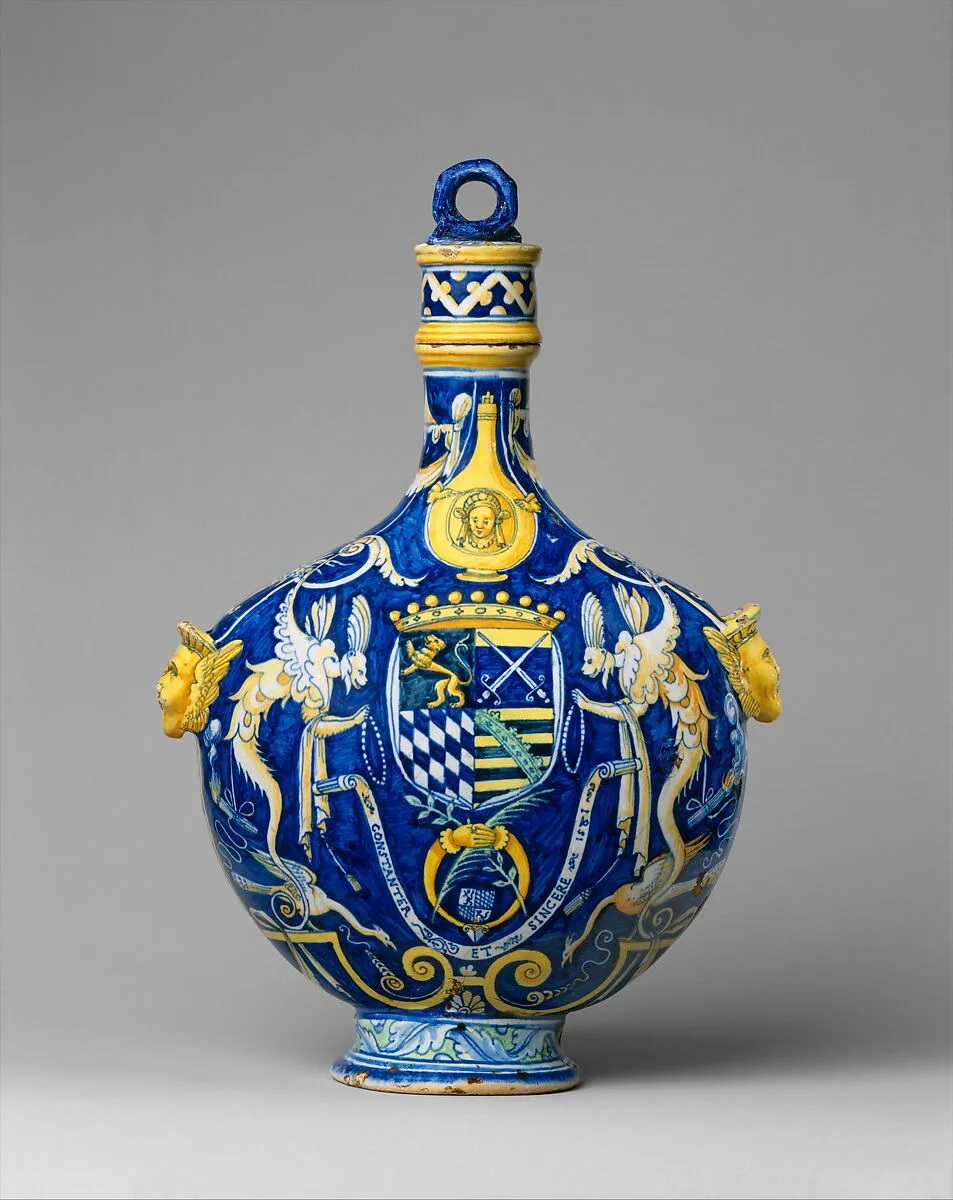 Pilgrim bottle with screw top — Antoine Syjalon