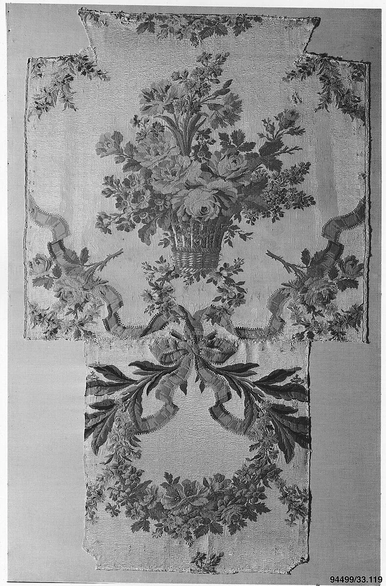 Woven silk upholstery for a chair — Philippe de Lasalle|Maison Pernon