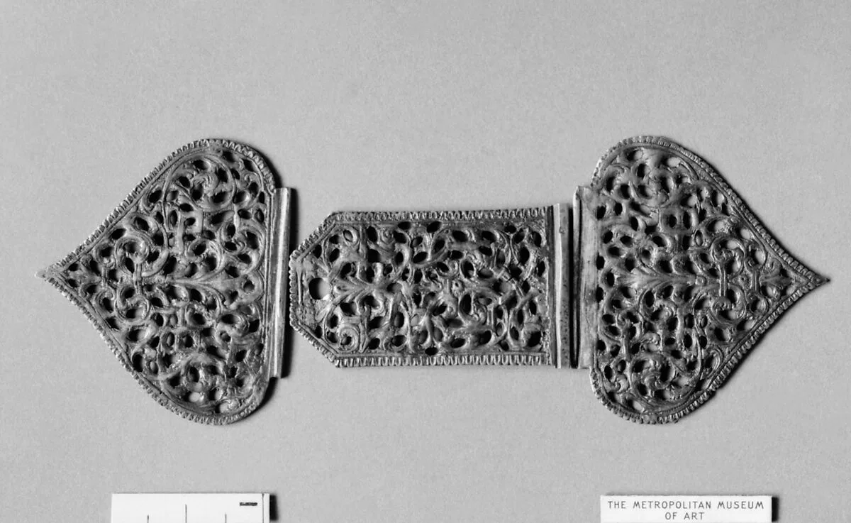 Book clasp — Unknown