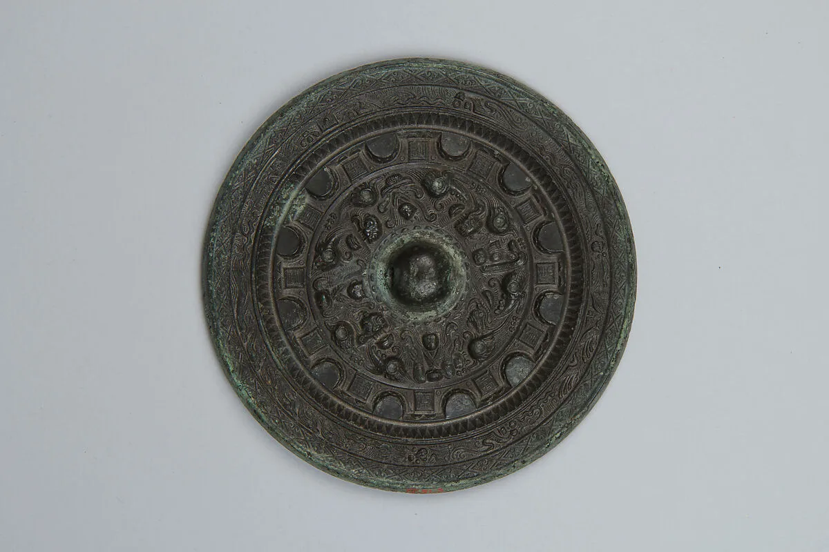 東漢至六朝 神僊異獣紋銅鏡|Mirror with deities and mythical creatures — Unknown
