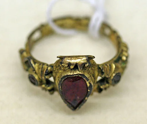 Ring