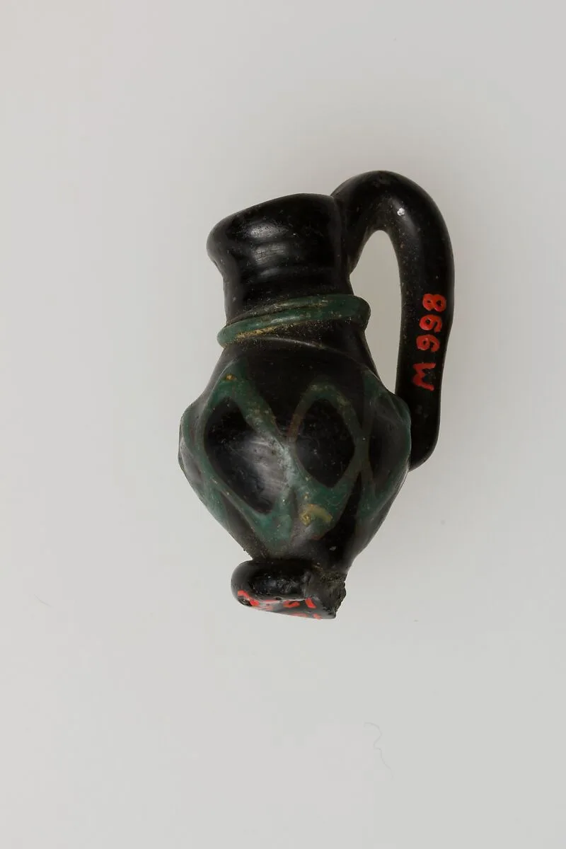 Pendant, vase — Unknown