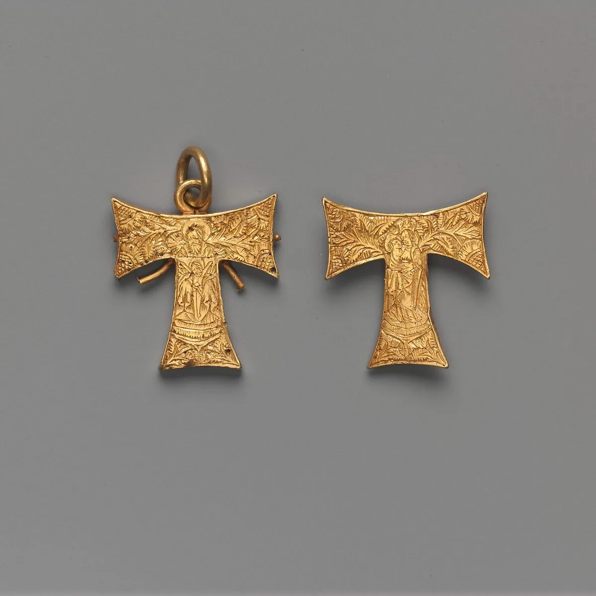 Pendant Capsule in the Form of a Tau Cross, with the Trinity and the Virgin and Child — Unknown