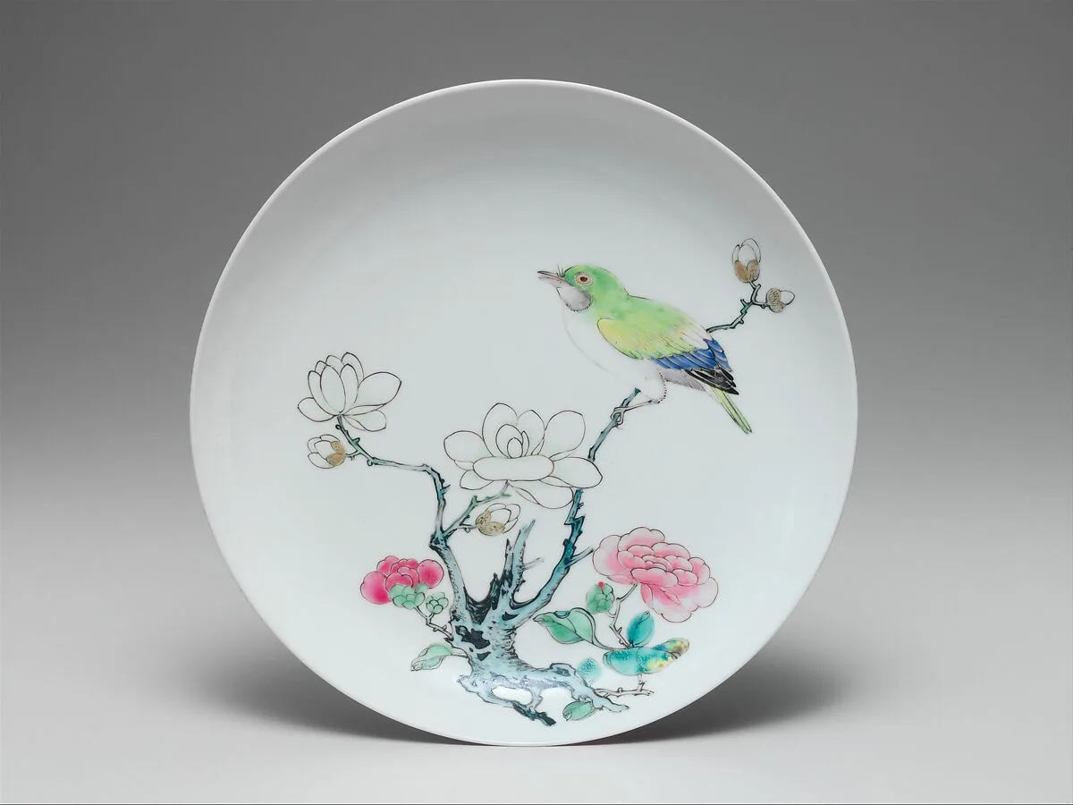 清雍正至乾隆 景德鎮窯粉彩花鳥紋盤|Dish with bird and flowers — Unknown