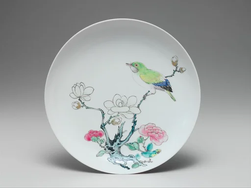 清雍正至乾隆  景德鎮窯粉彩花鳥紋盤|Dish with bird and flowers