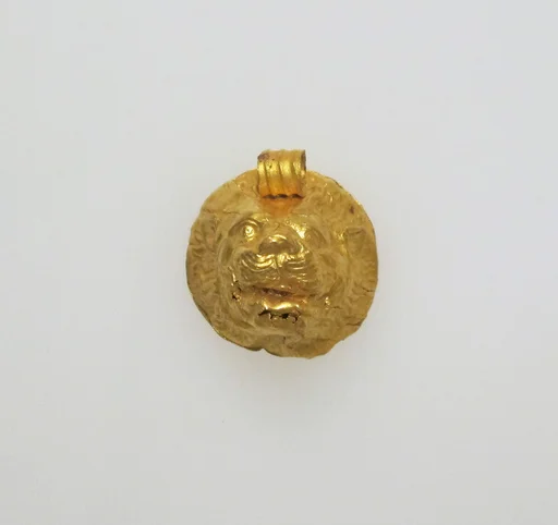 Pendant in the form a lion's head