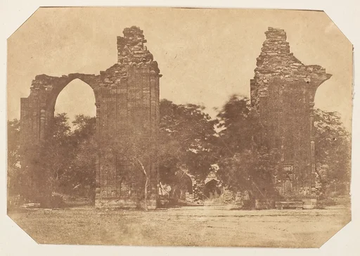 [Ruins at Old Delhi]