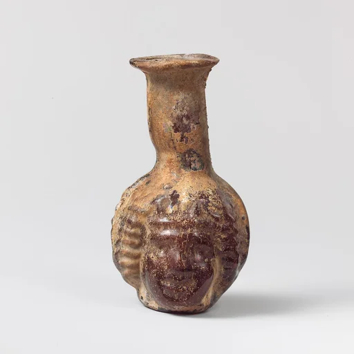 Glass double head-shaped bottle