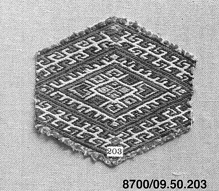 Peasant costume fragment — Unknown
