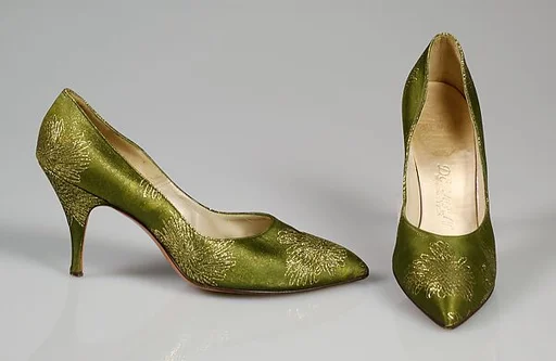 Evening pumps