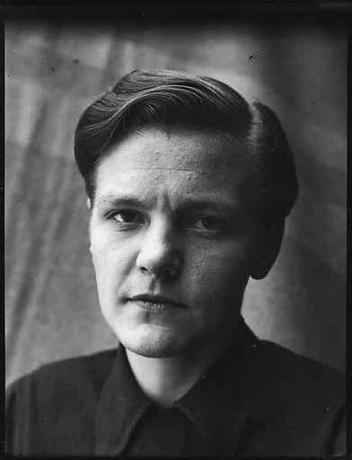 [Natasha von Hoeschelmann]