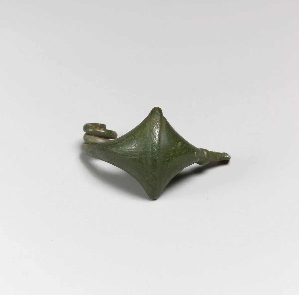 Fibula, boat-shaped type — Unknown