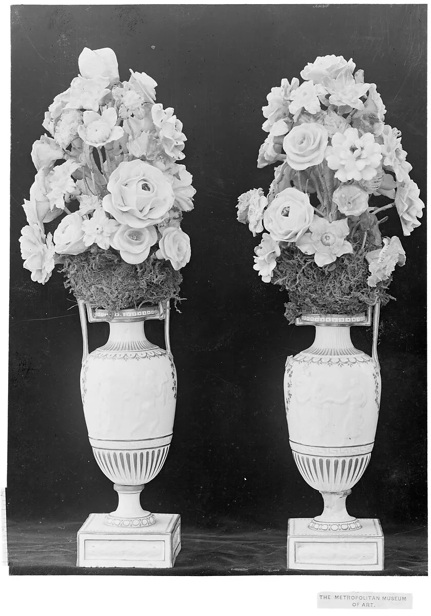 Pair of vases — Unknown