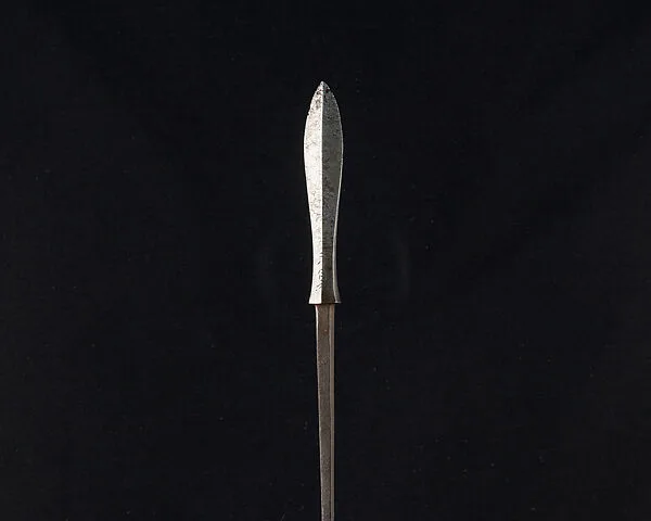 Arrowhead (<i>Yanone</i>) — Unknown