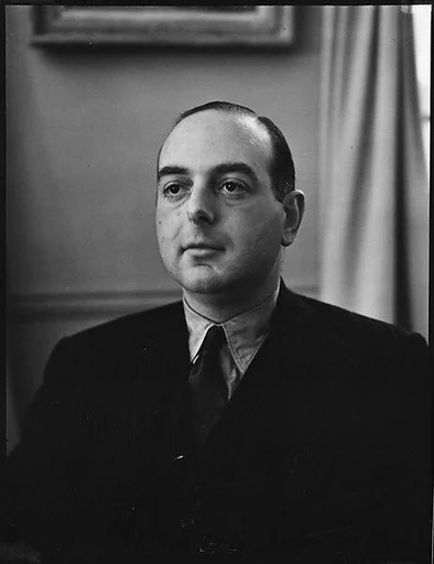 [Robert Ullman]