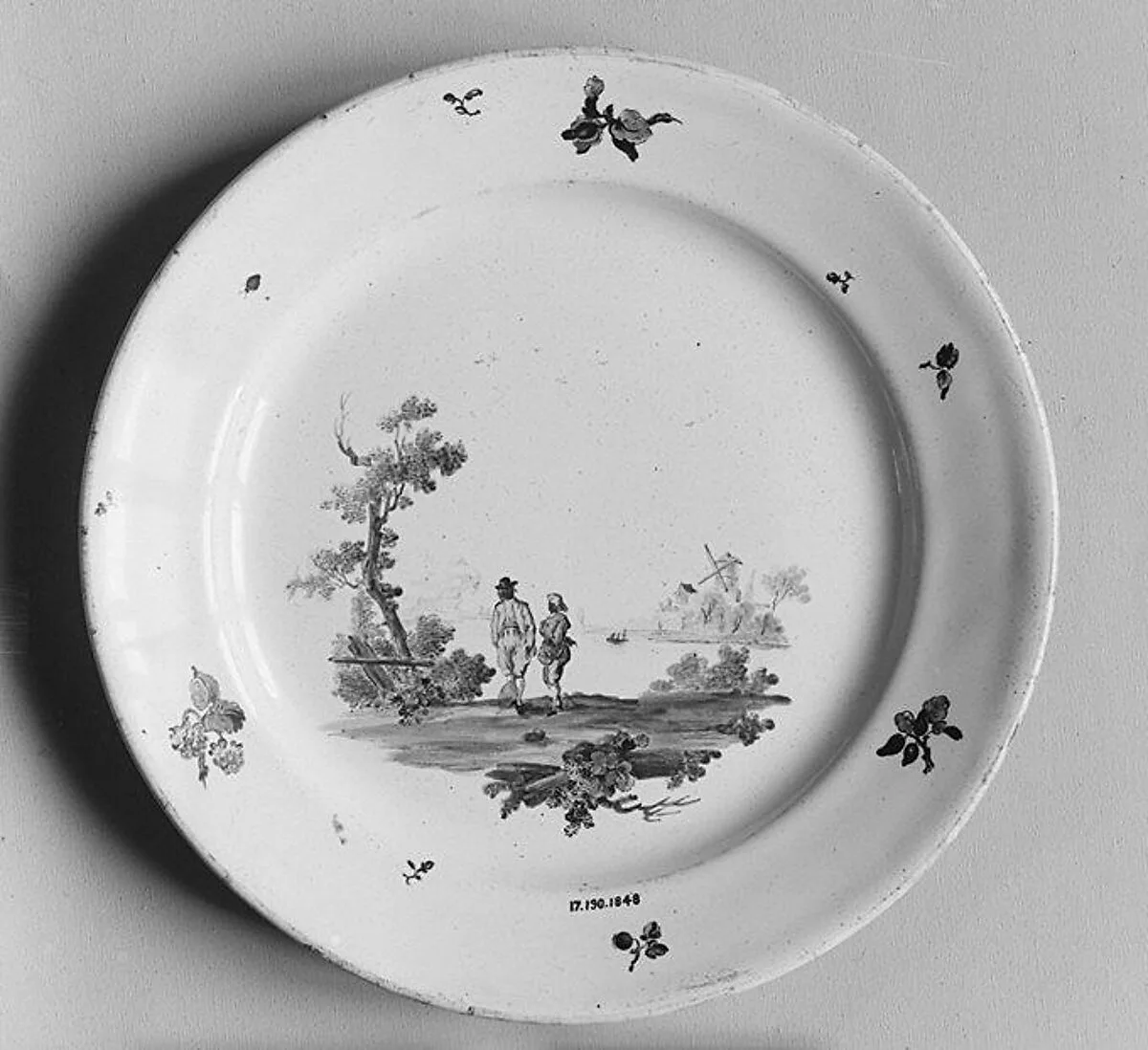 Plate — Fidelle Duvivier