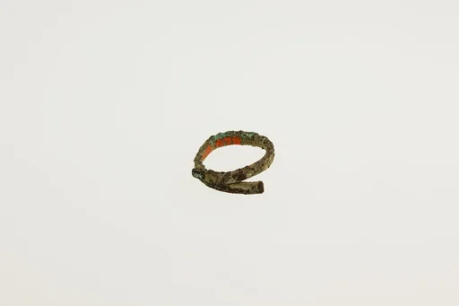 Wire earring