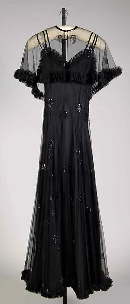 Evening ensemble — Mme. Eta Hentz