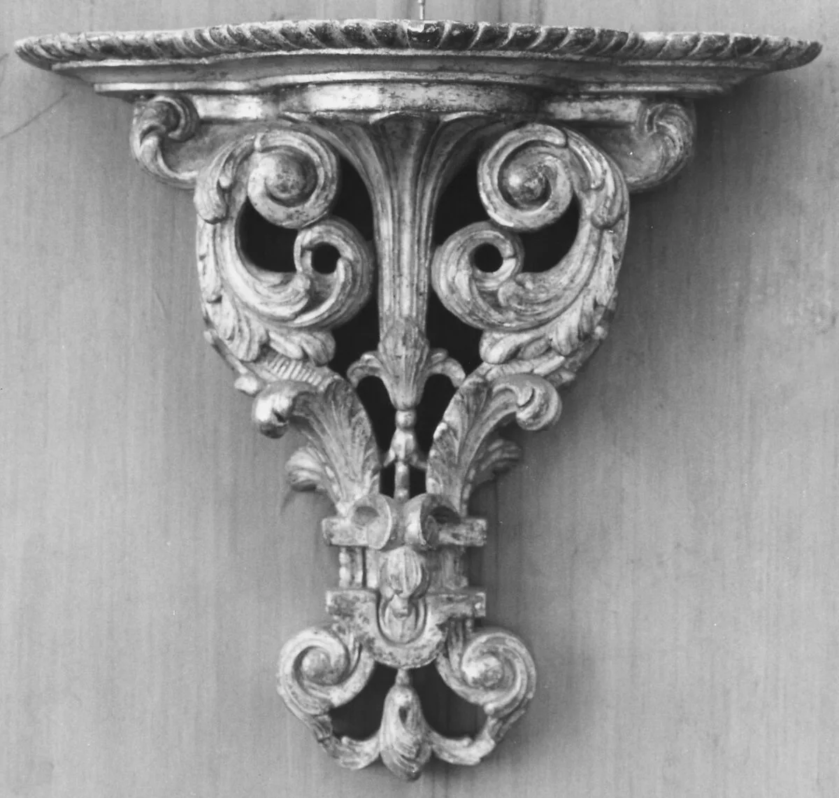 Pair of wall brackets — Unknown