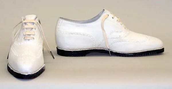 Athletic shoes — Peal & Co., Ltd.