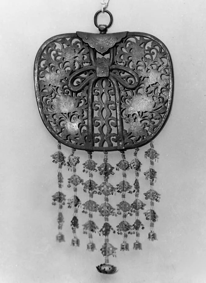 華鬘|Keman (“Flower Garland” Temple Decoration) — Unknown