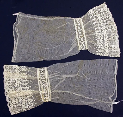 Undersleeves