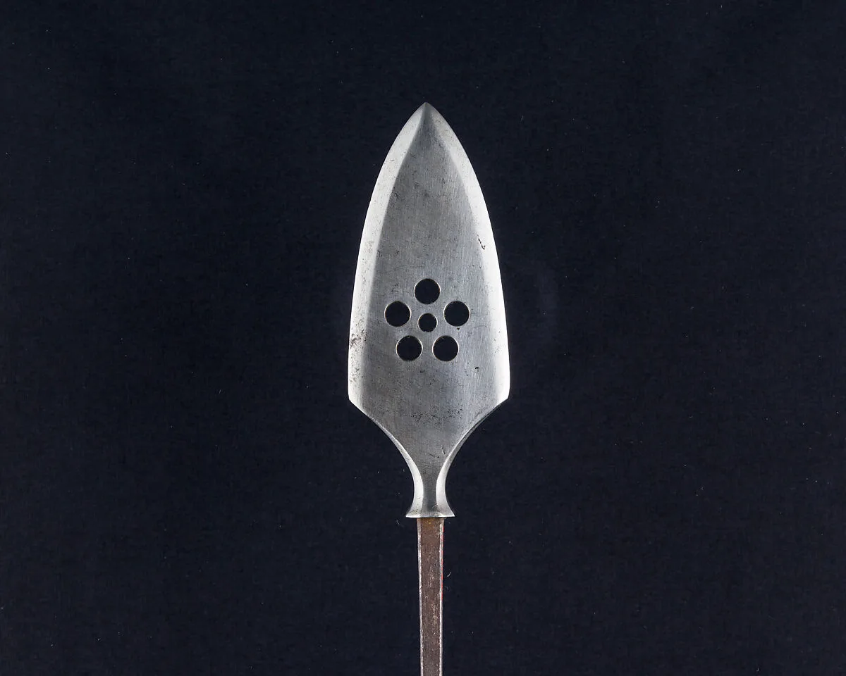 Arrowhead (<i>Yanone</i>) — Unknown