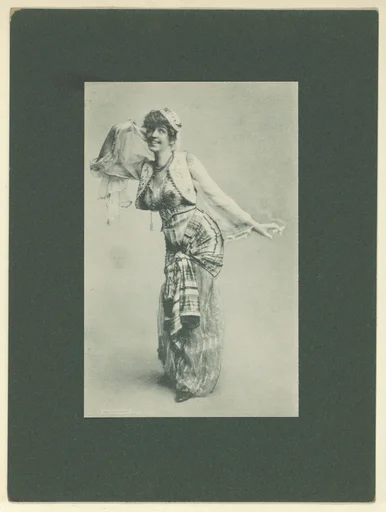 Plate 1, from Little Egypt Actresses series (T2), issued by Monopole Tobacco Works to promote Khedive Egyptian Cigarettes