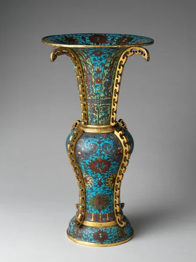 晚明清初 掐絲瑯琅仿古觚式瓶|Vase in the form of an archaic wine vessel (gu)