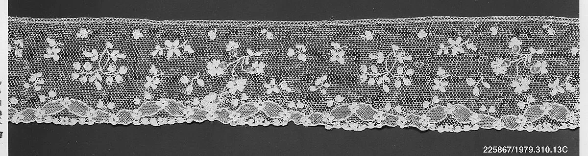 Garniture or papillon — Unknown