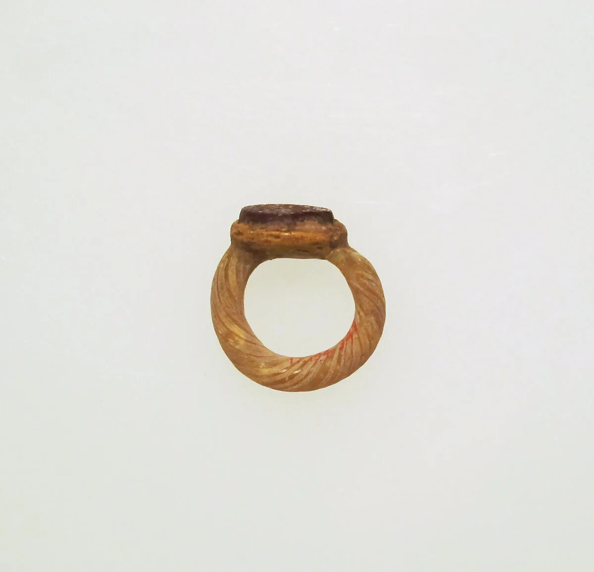 Glass finger ring — Unknown
