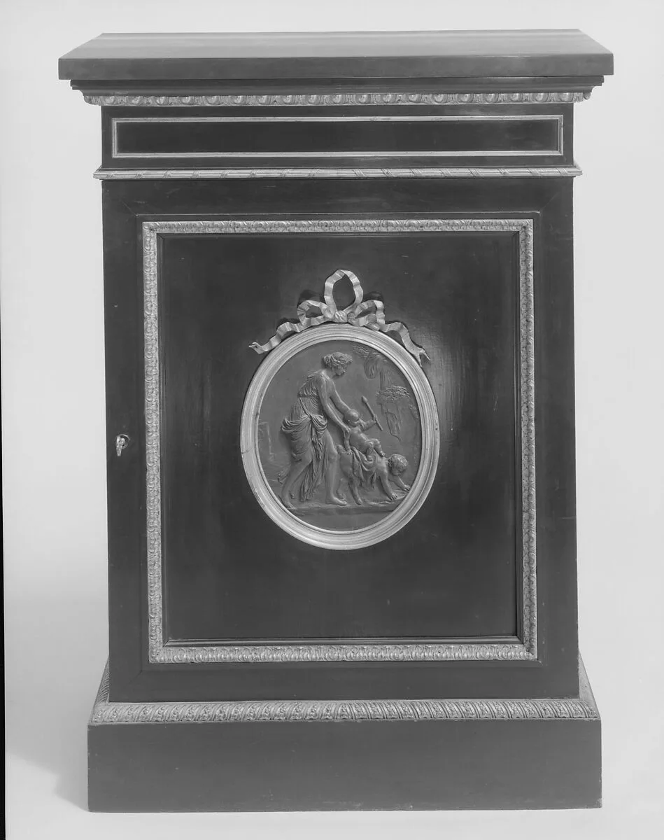 Cabinet — Léon Marcotte