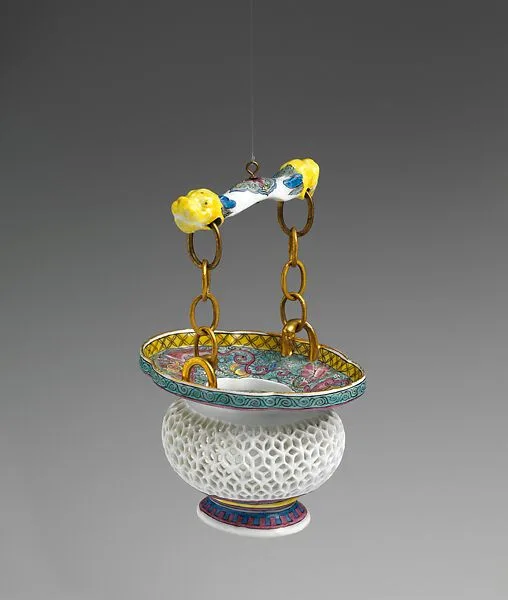 Hanging basket — Meissen Manufactory