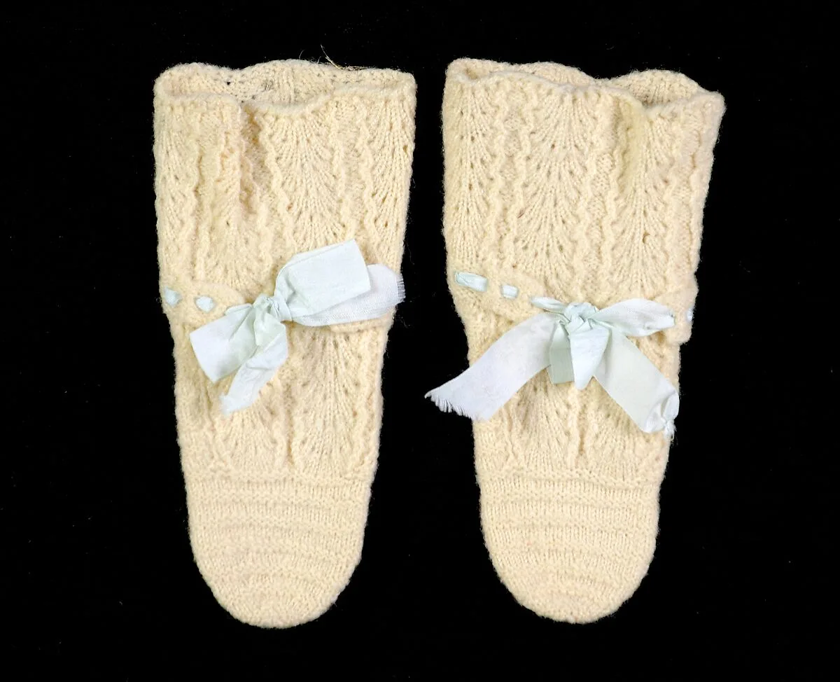 Bootees — Unknown