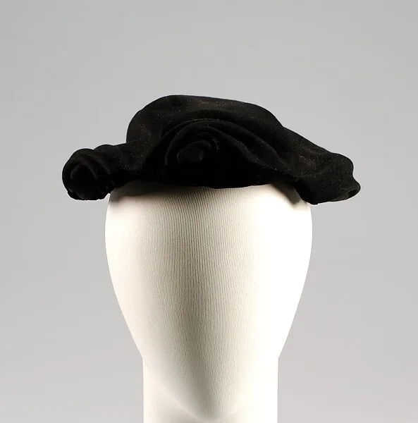 Hat — Janine Lacroix
