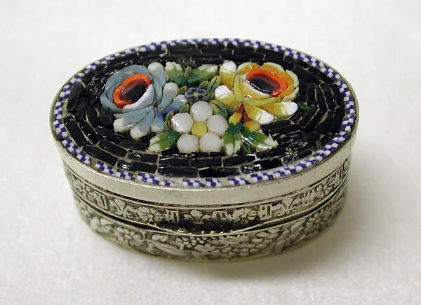 Pill box — Unknown
