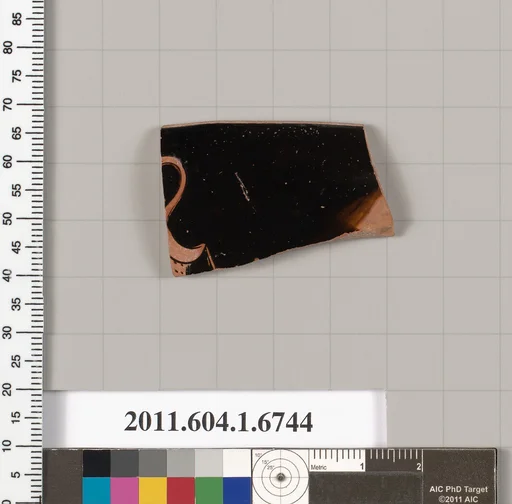 Terracotta rim fragment of a kylix (drinking cup)