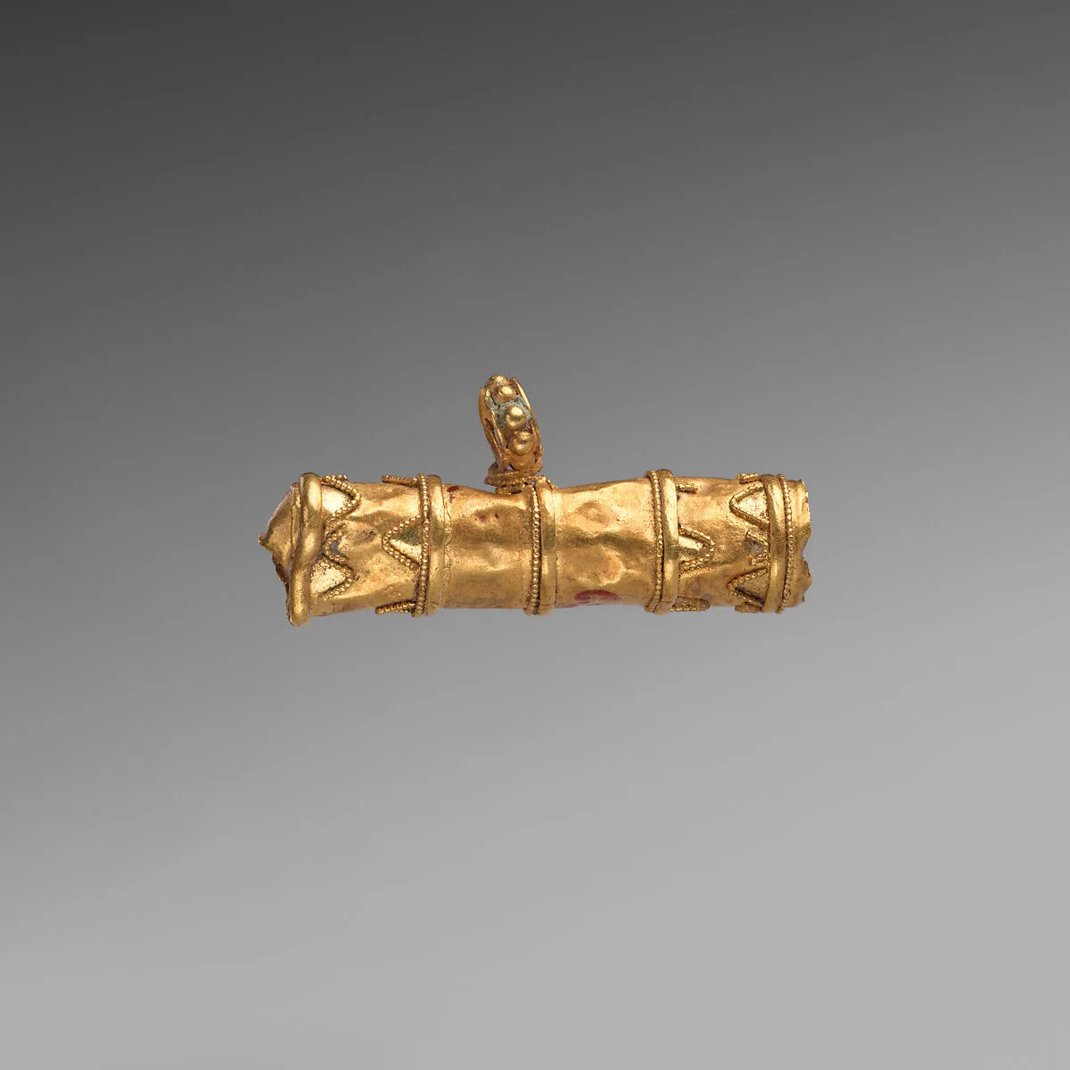 Gold amulet case — Unknown