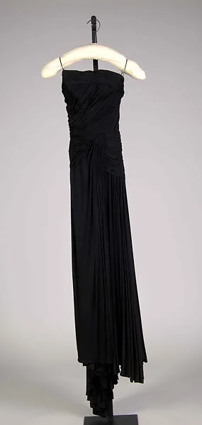 Evening dress — Amelia Gray|James Galanos