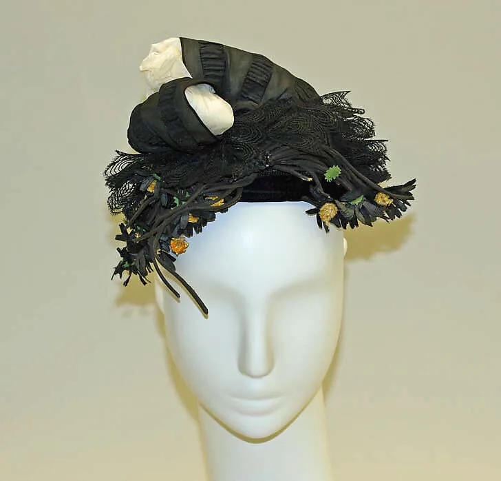 Hat — Unknown