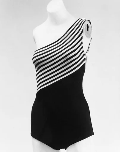 Bathing suit