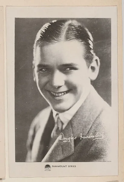 Douglas Fairbanks from Paramount Series Movie Star trading cards (W500) — Unknown