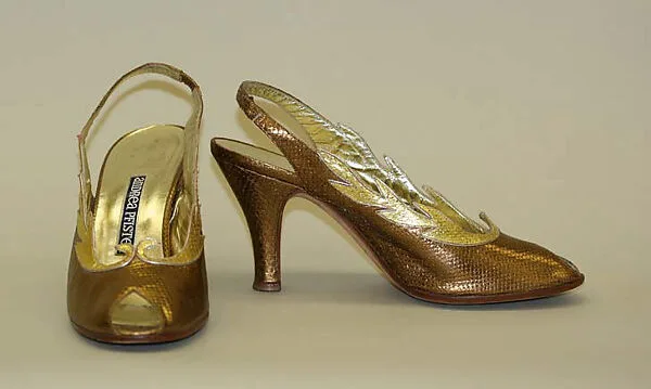 Pumps — Andrea Pfister