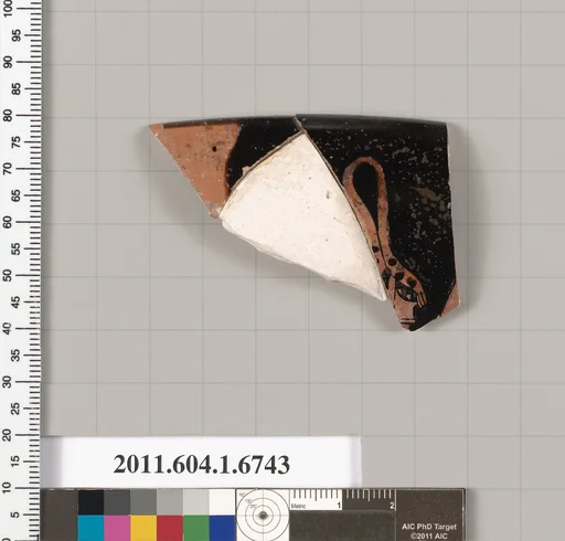 Terracotta rim fragment of a kylix (drinking cup)