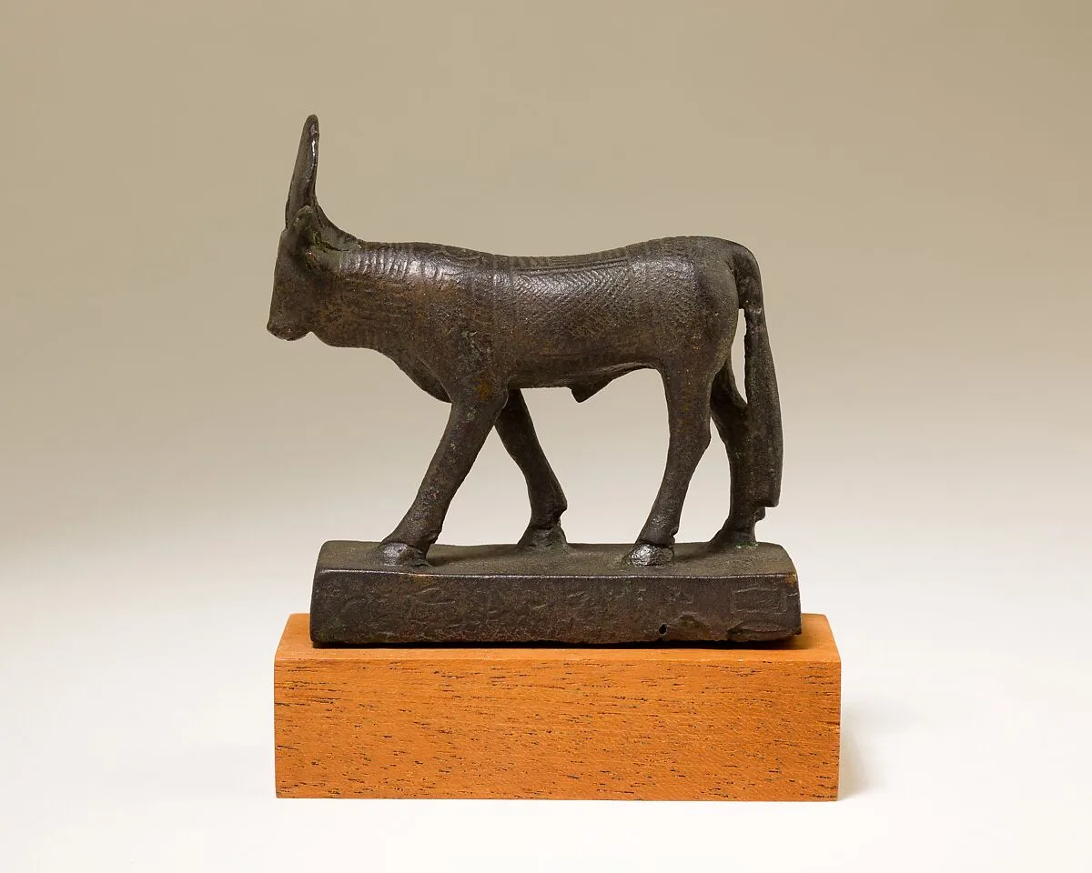 Apis figure inscribed for Padishernefer son of Khonsuirdis — Unknown