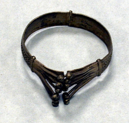 Bracelet