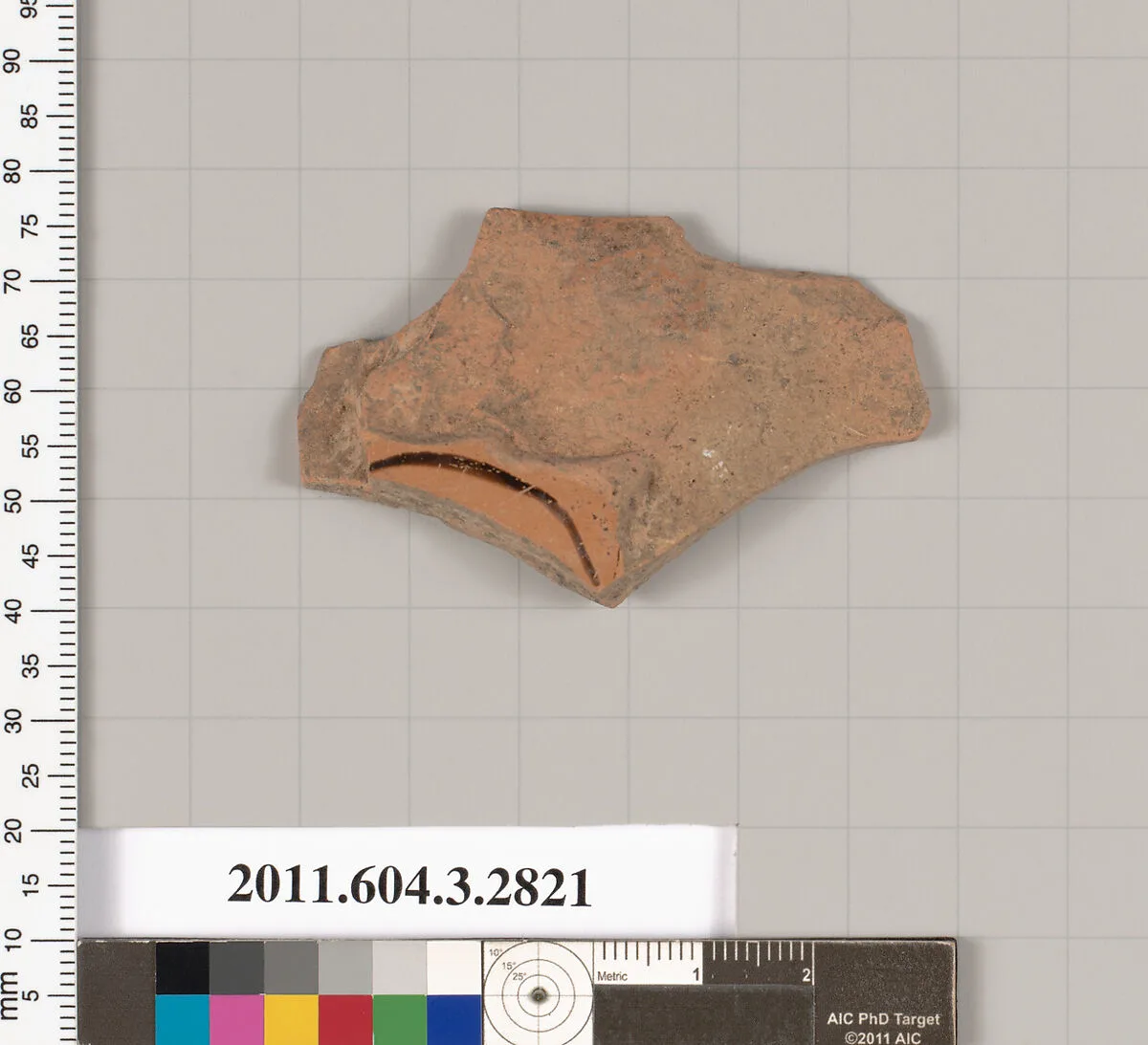 Terracotta fragment of an undetermined shape — Unknown