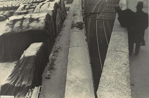 Quai St. Bernard, Paris — Henri Cartier-Bresson